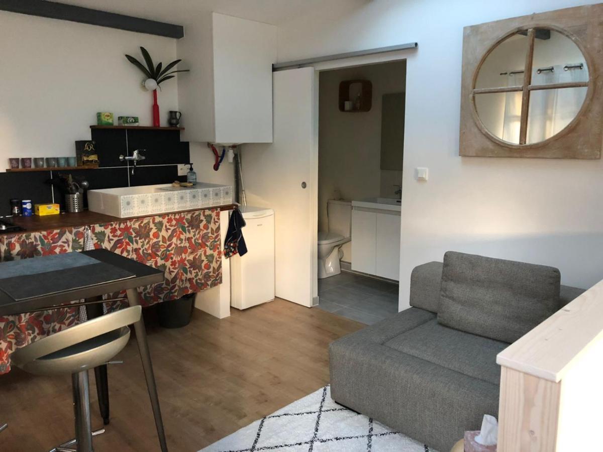 Charmant Logement Avec Parking Lägenhet Orvault Exteriör bild